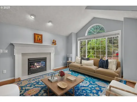 5022 SW Vesta Street Portland OR 97219