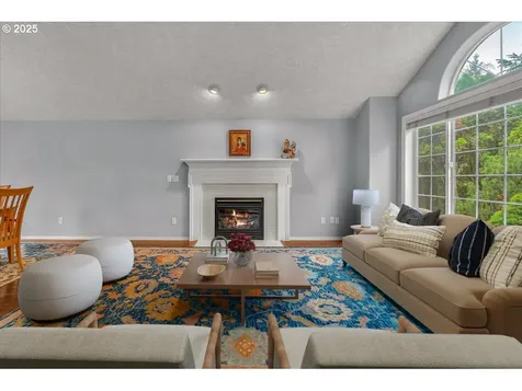 5022 SW Vesta Street Portland OR 97219