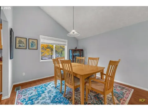 5022 SW Vesta Street Portland OR 97219