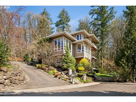 9017 NW Murdock Street Portland OR 97229