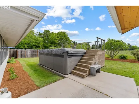 1060 S Park Street Carlton OR 97111