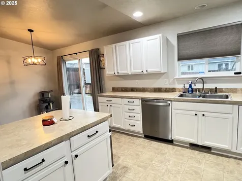 140 Tawny Court Stanfield OR 97875