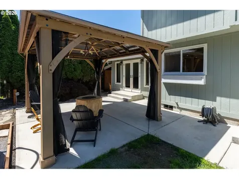 230 Valley Way Woodland WA 98674