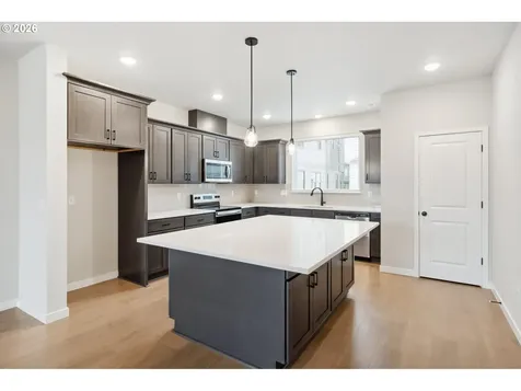 3389 SE Everwood Lane Hillsboro OR 97123