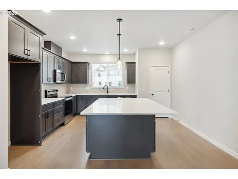 3389 SE Everwood Lane Hillsboro OR 97123