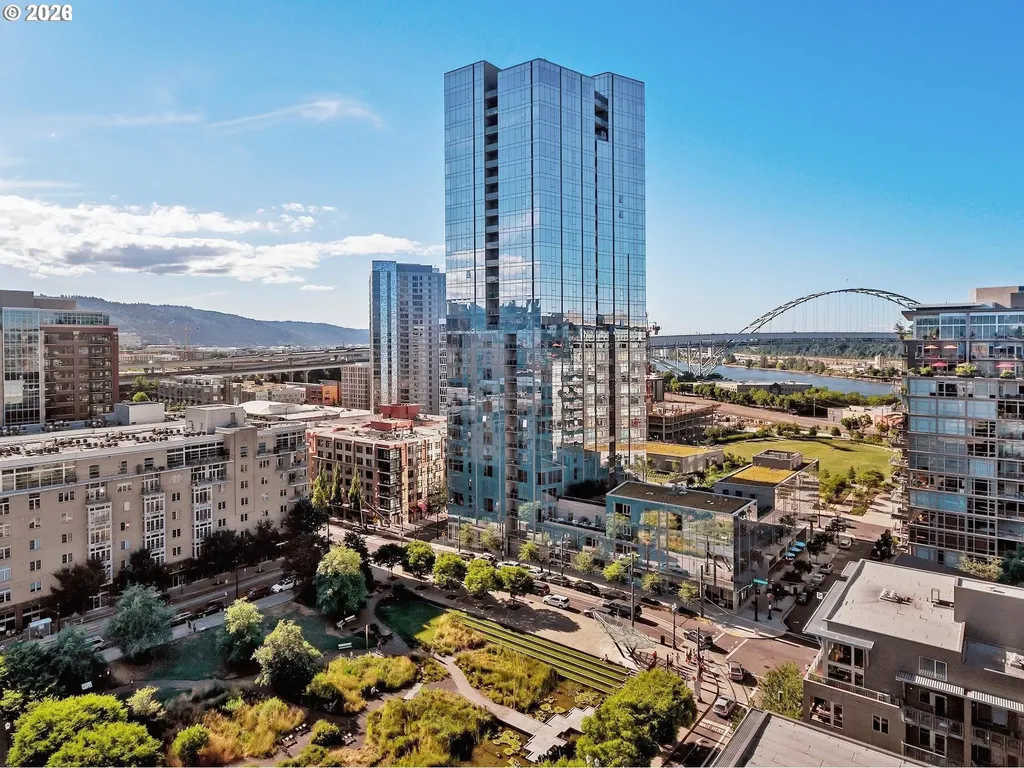 1075 NW Northrup Street NW Portland OR 97209