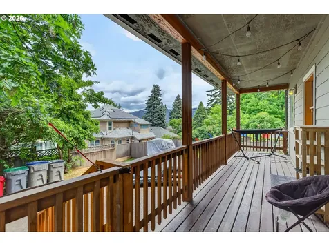 921 Eugene Street Hood River OR 97031