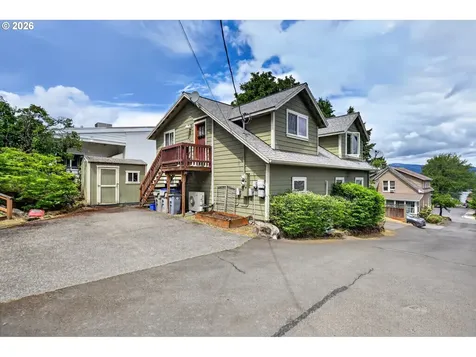 921 Eugene Street Hood River OR 97031