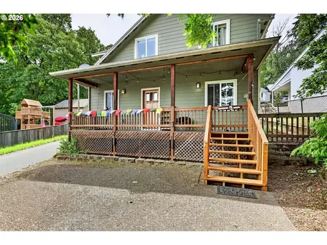 921 Eugene Street Hood River OR 97031