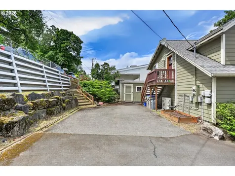 921 Eugene Street Hood River OR 97031