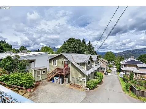 921 Eugene Street Hood River OR 97031