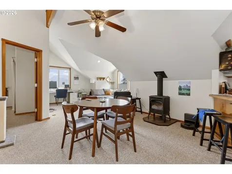 921 Eugene Street Hood River OR 97031