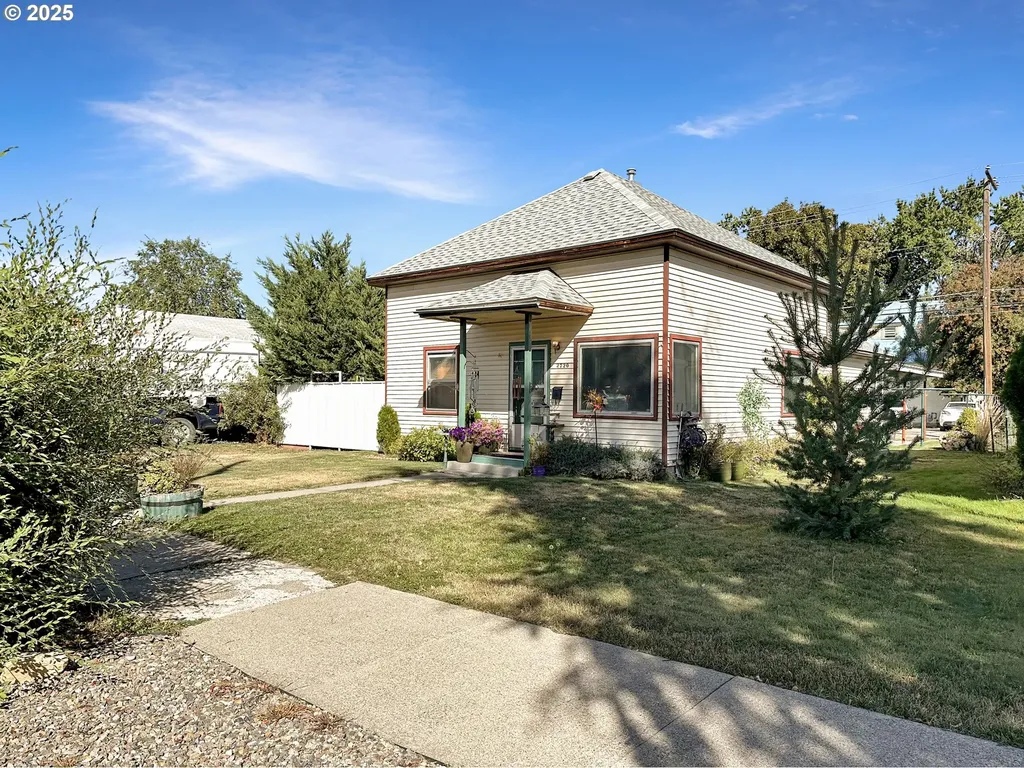 2720 3rd Street Baker City OR 97814