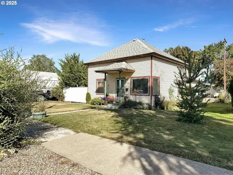 2720 3rd Street Baker City OR 97814