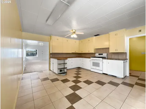 2720 3rd Street Baker City OR 97814