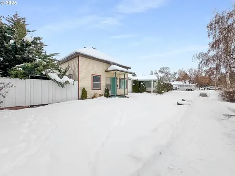 2720 3rd Street Baker City OR 97814