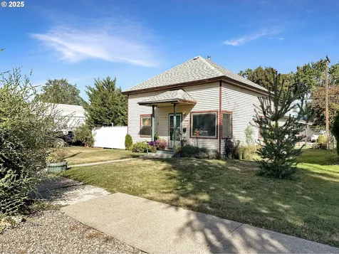 2720 3rd Street Baker City OR 97814