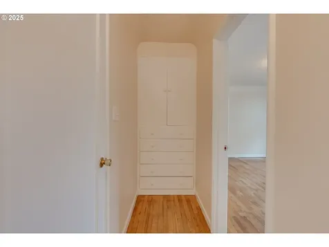 5922 NE 11th Avenue Portland OR 97211