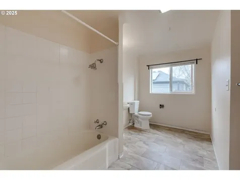 5922 NE 11th Avenue Portland OR 97211