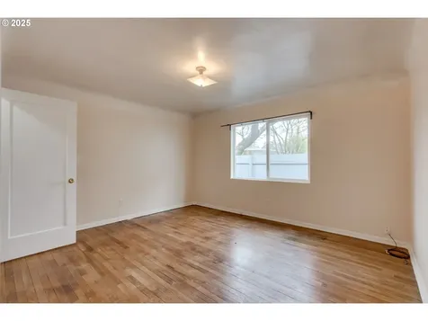 5922 NE 11th Avenue Portland OR 97211