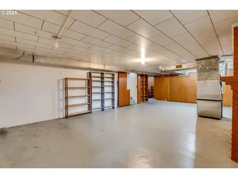 5922 NE 11th Avenue Portland OR 97211