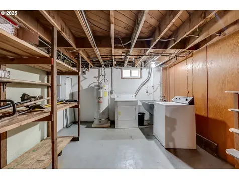 5922 NE 11th Avenue Portland OR 97211
