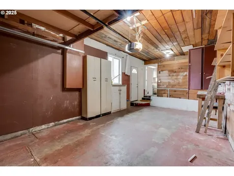 5922 NE 11th Avenue Portland OR 97211