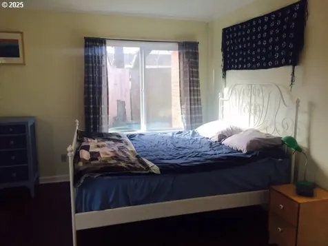 5922 NE 11th Avenue Portland OR 97211