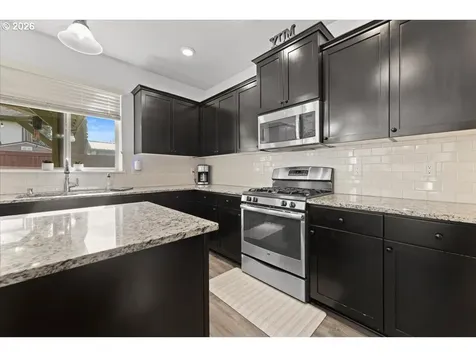 12805 NE 102nd Street Vancouver WA 98682