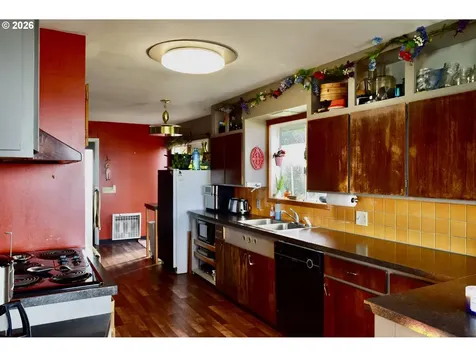 29135 Ellensburg Avenue Gold Beach OR 97444
