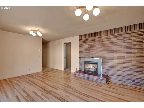 925 Ascot Drive Eugene OR 97401