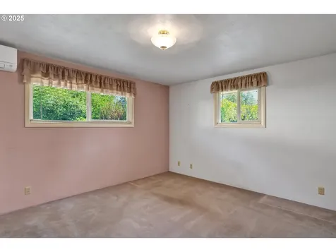 925 Ascot Drive Eugene OR 97401