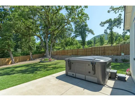 275 Rockcrest Drive Lowell OR 97452