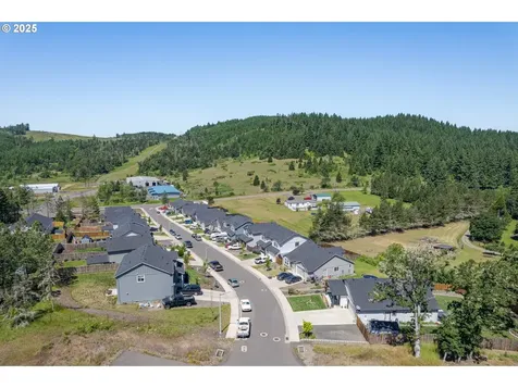 275 Rockcrest Drive Lowell OR 97452