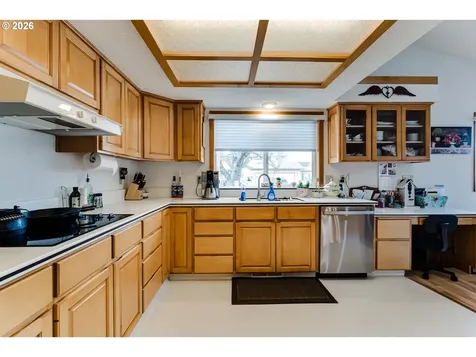 4608 Holly Street Springfield OR 97478