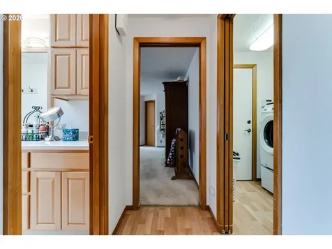 4608 Holly Street Springfield OR 97478