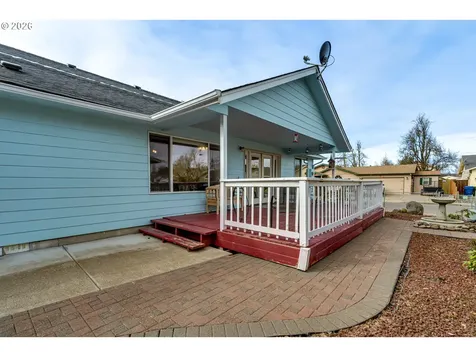 4608 Holly Street Springfield OR 97478