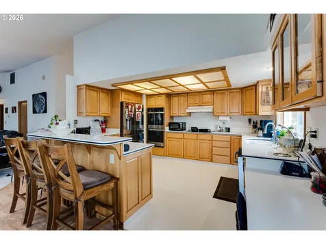 4608 Holly Street Springfield OR 97478