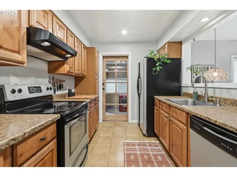 3245 NE 108th Avenue Portland OR 97220