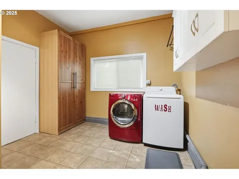 3245 NE 108th Avenue Portland OR 97220