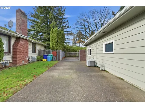 3245 NE 108th Avenue Portland OR 97220