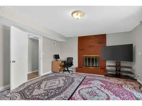 3332 NE 132nd Avenue Portland OR 97230