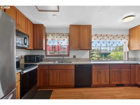 3332 NE 132nd Avenue Portland OR 97230
