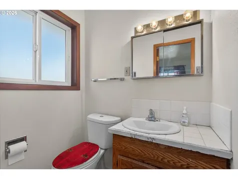 3332 NE 132nd Avenue Portland OR 97230