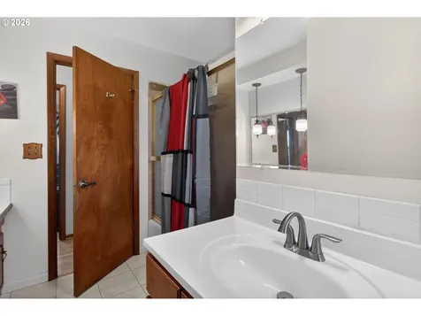 3332 NE 132nd Avenue Portland OR 97230