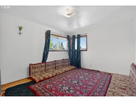 3332 NE 132nd Avenue Portland OR 97230