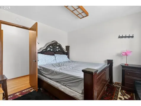 3332 NE 132nd Avenue Portland OR 97230