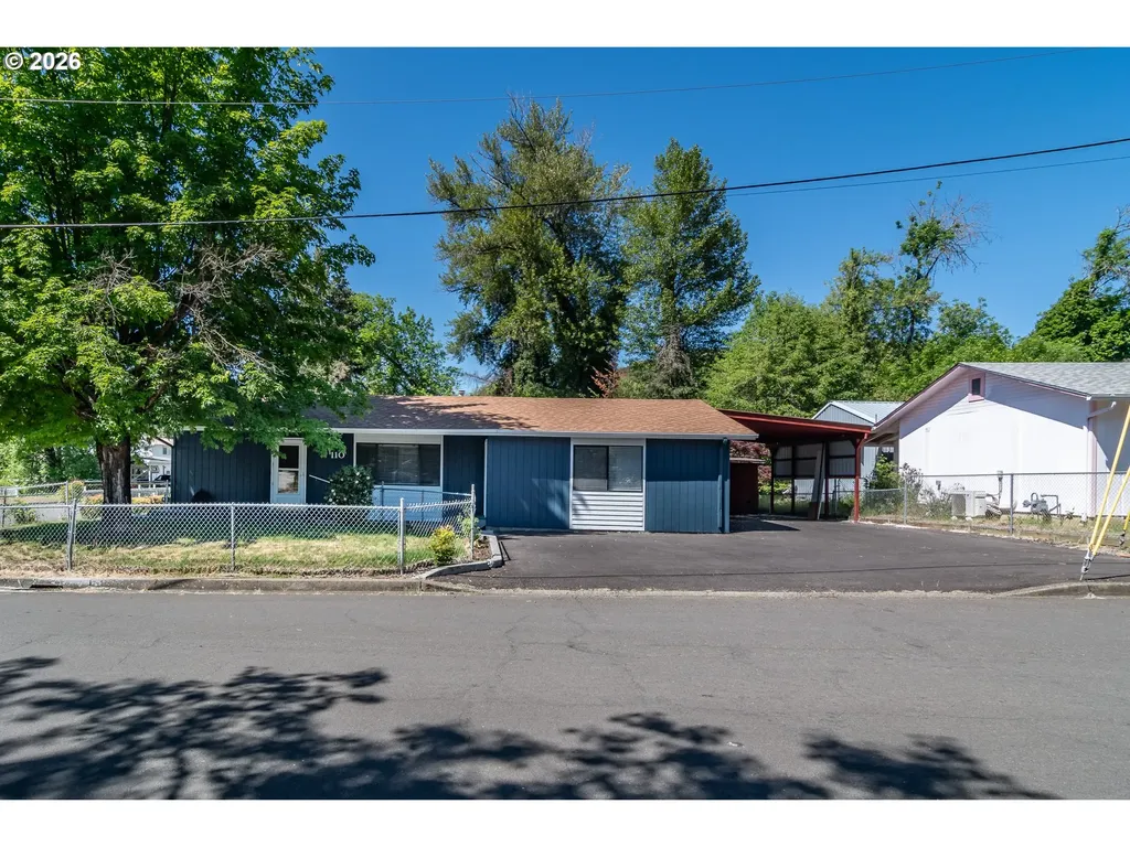 110 NE Kirby Avenue Roseburg OR 97470