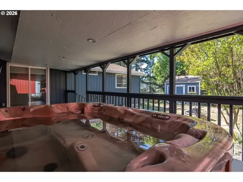 110 NE Kirby Avenue Roseburg OR 97470