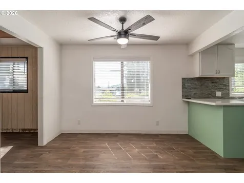 110 NE Kirby Avenue Roseburg OR 97470